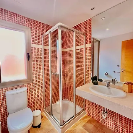 Family كاليتا ذي فوستي