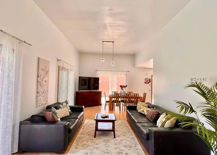 Family * كاليتا ذي فوستي